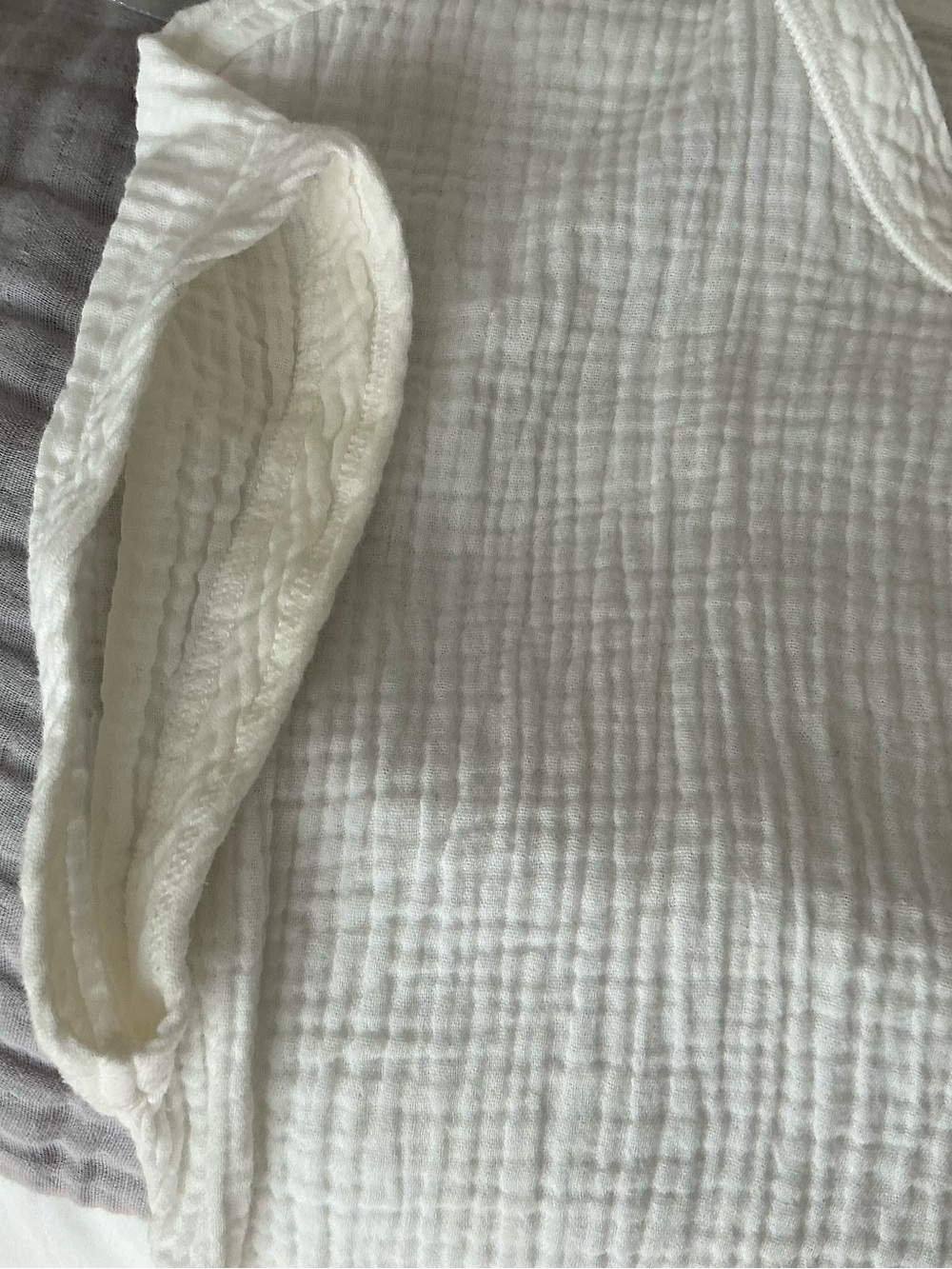 Faherty Cotton Gauze Shirt - Picture 4 of 5